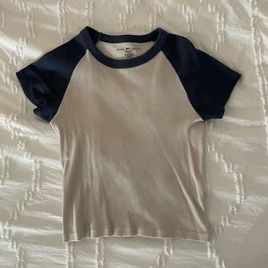 Brandy Melville t shirt NWOT